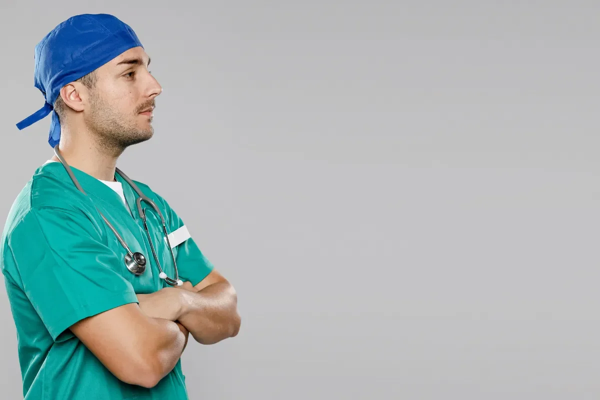 Neurochirurgien salaire : combien gagne un spécialiste ?